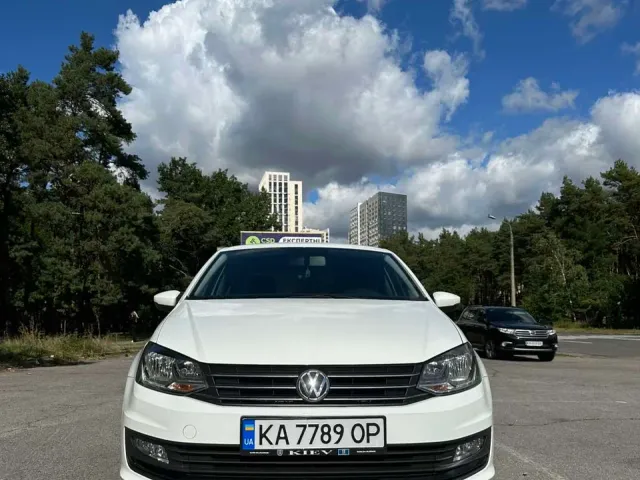 Volkswagen Polo - фото 1
