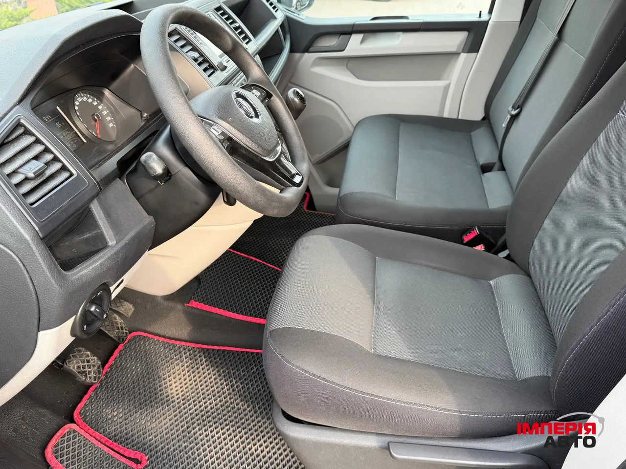 Volkswagen Transporter - фото 34