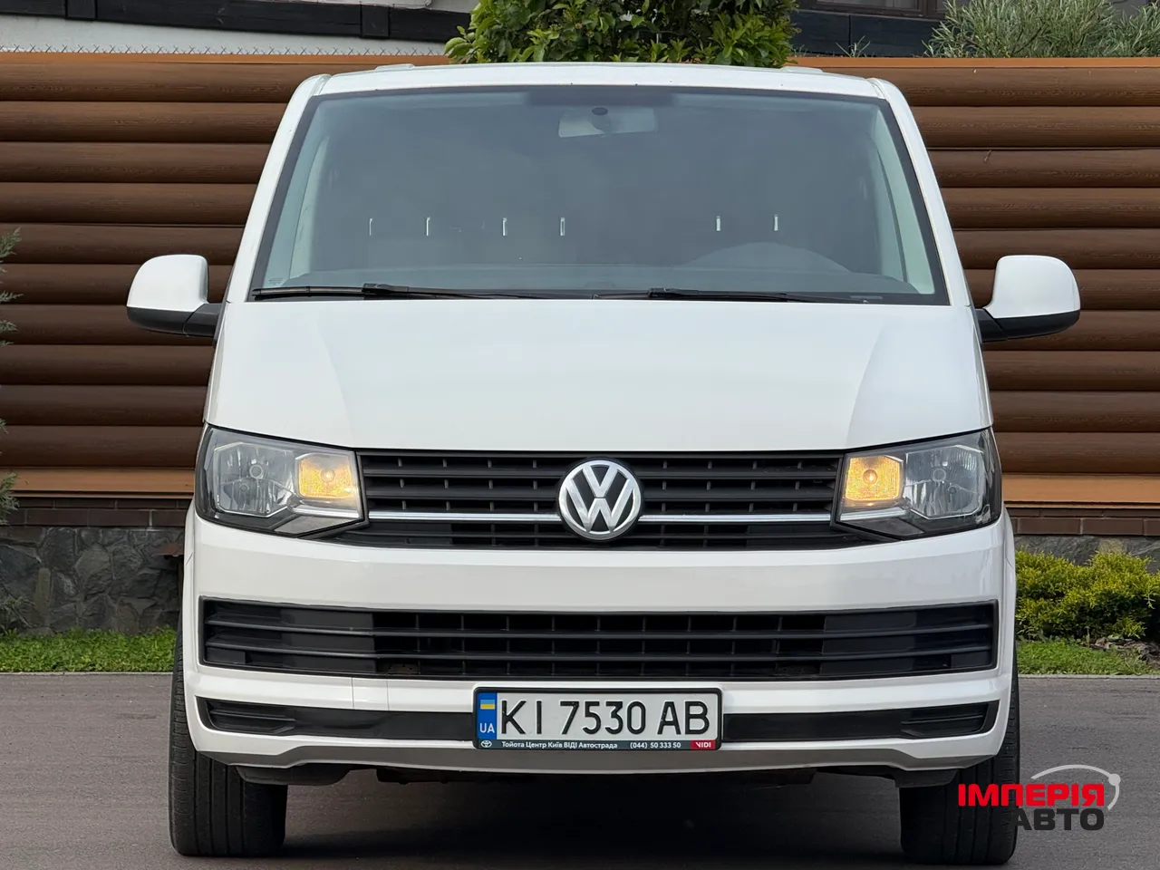 Volkswagen Transporter - фото 9