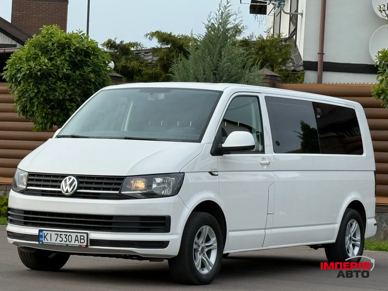 Volkswagen Transporter - фото 8