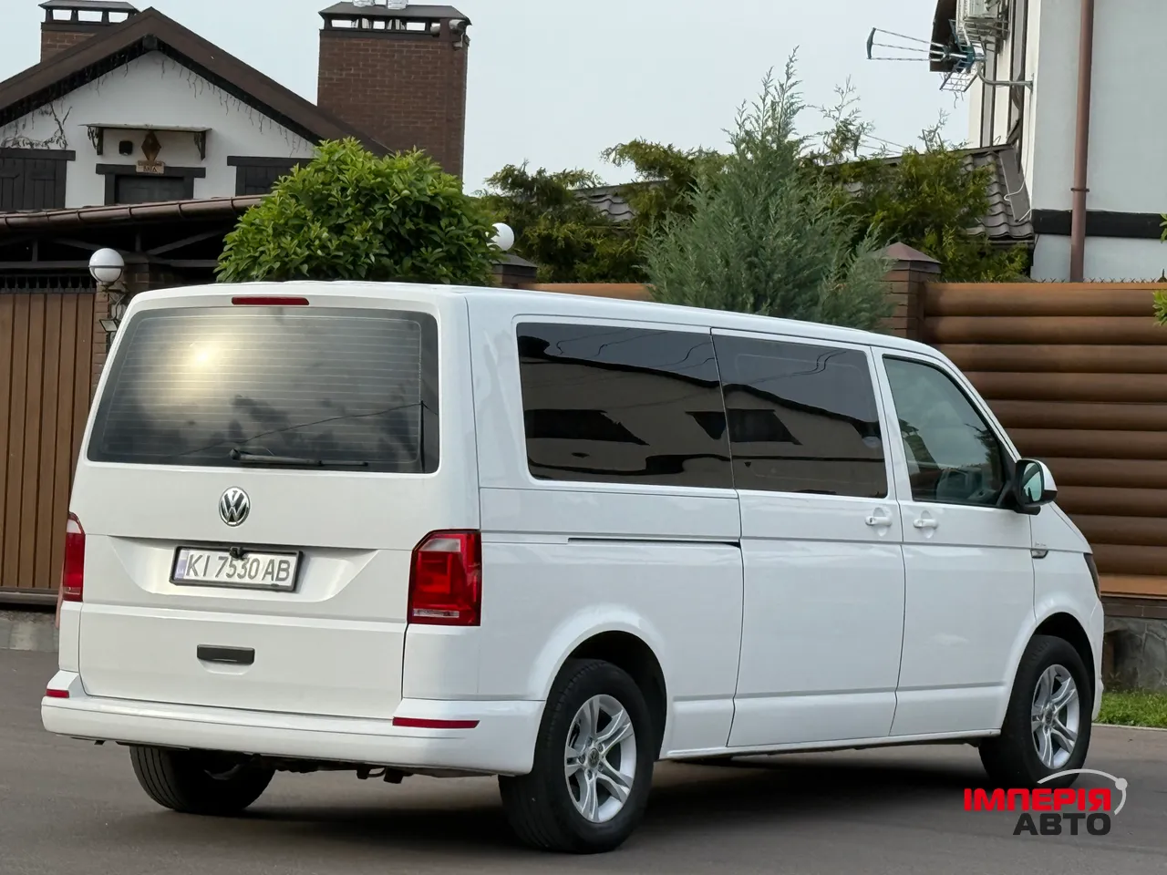 Volkswagen Transporter - фото 32