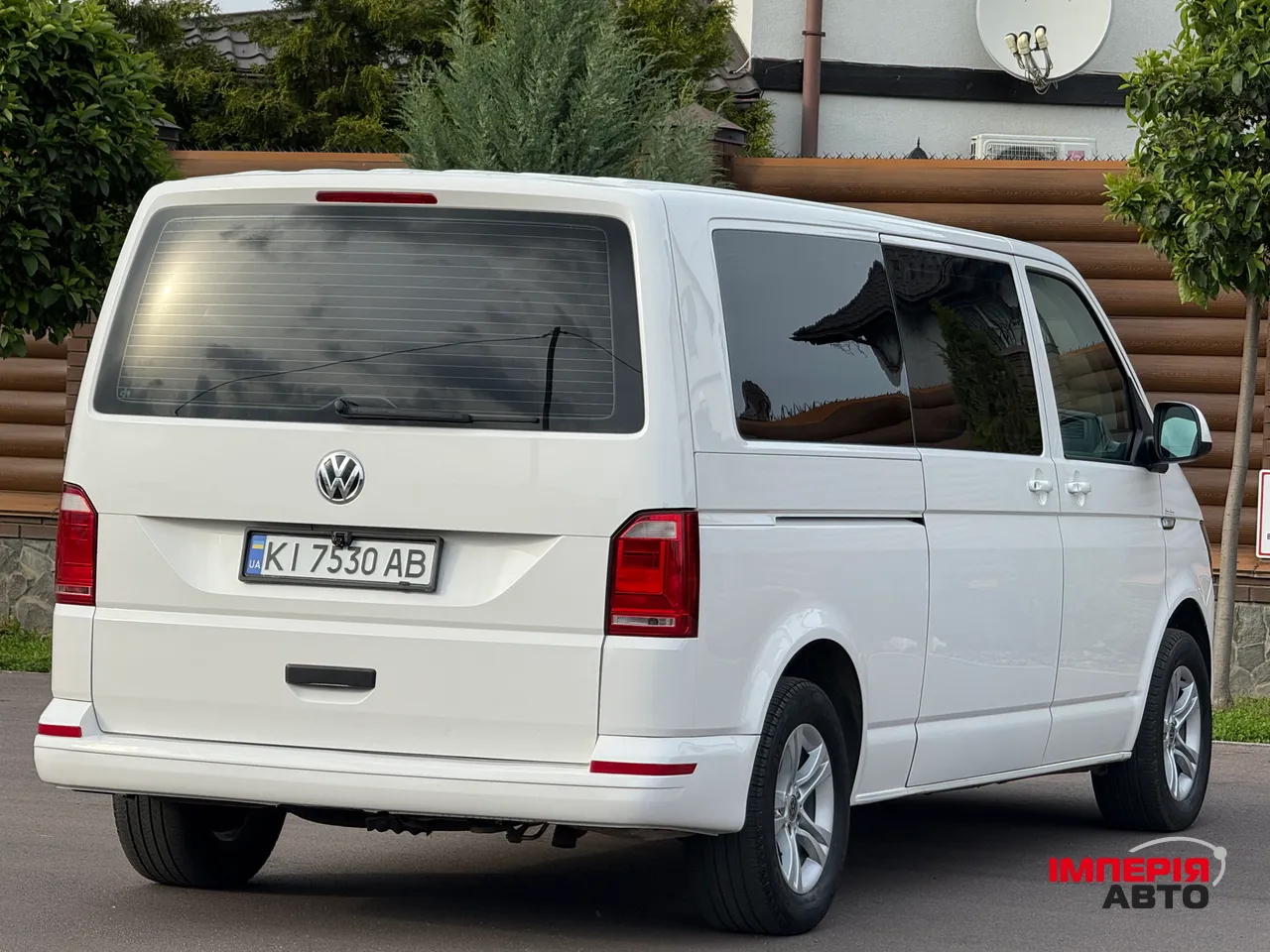 Volkswagen Transporter - фото 29