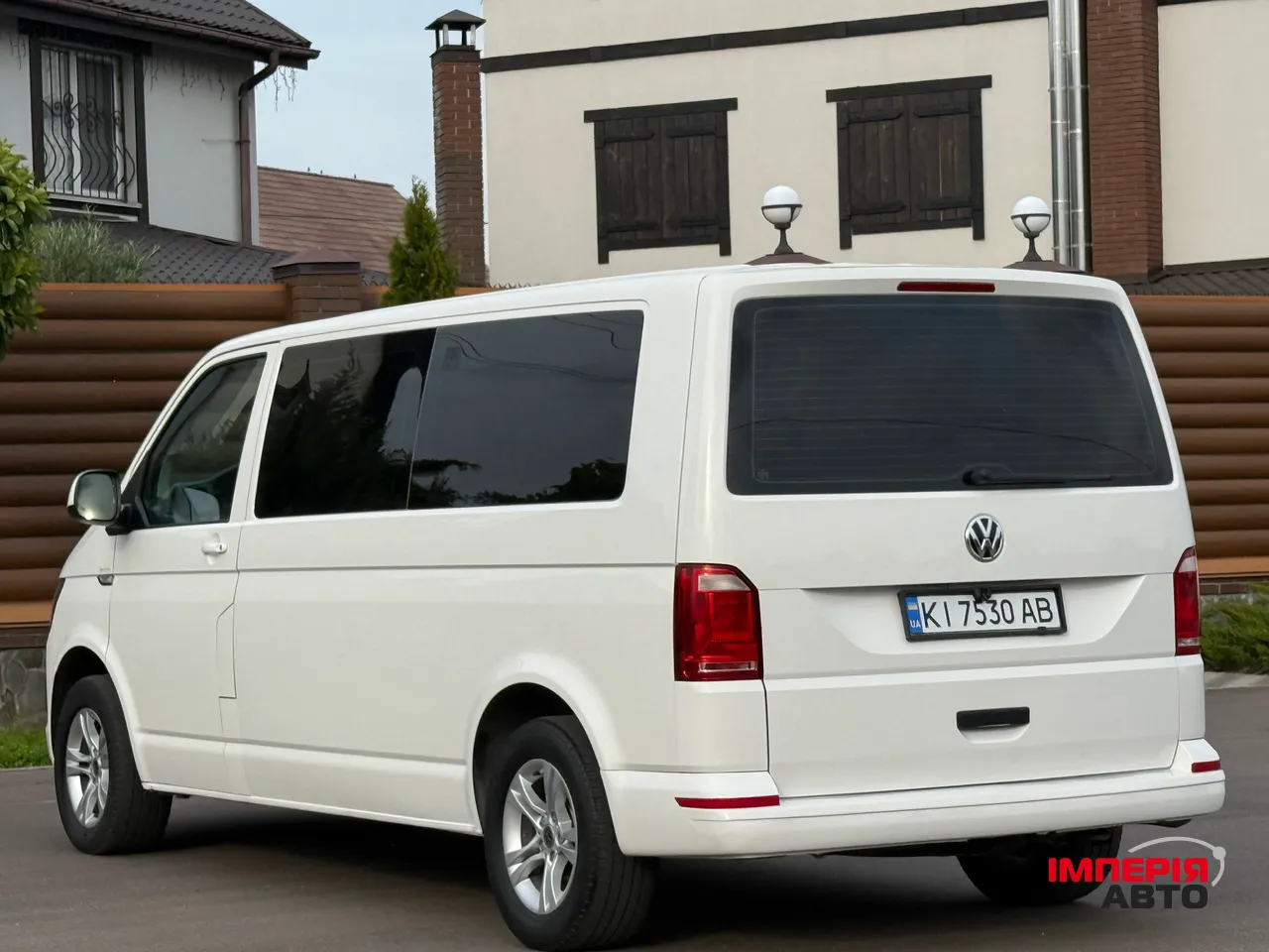 Volkswagen Transporter - фото 17