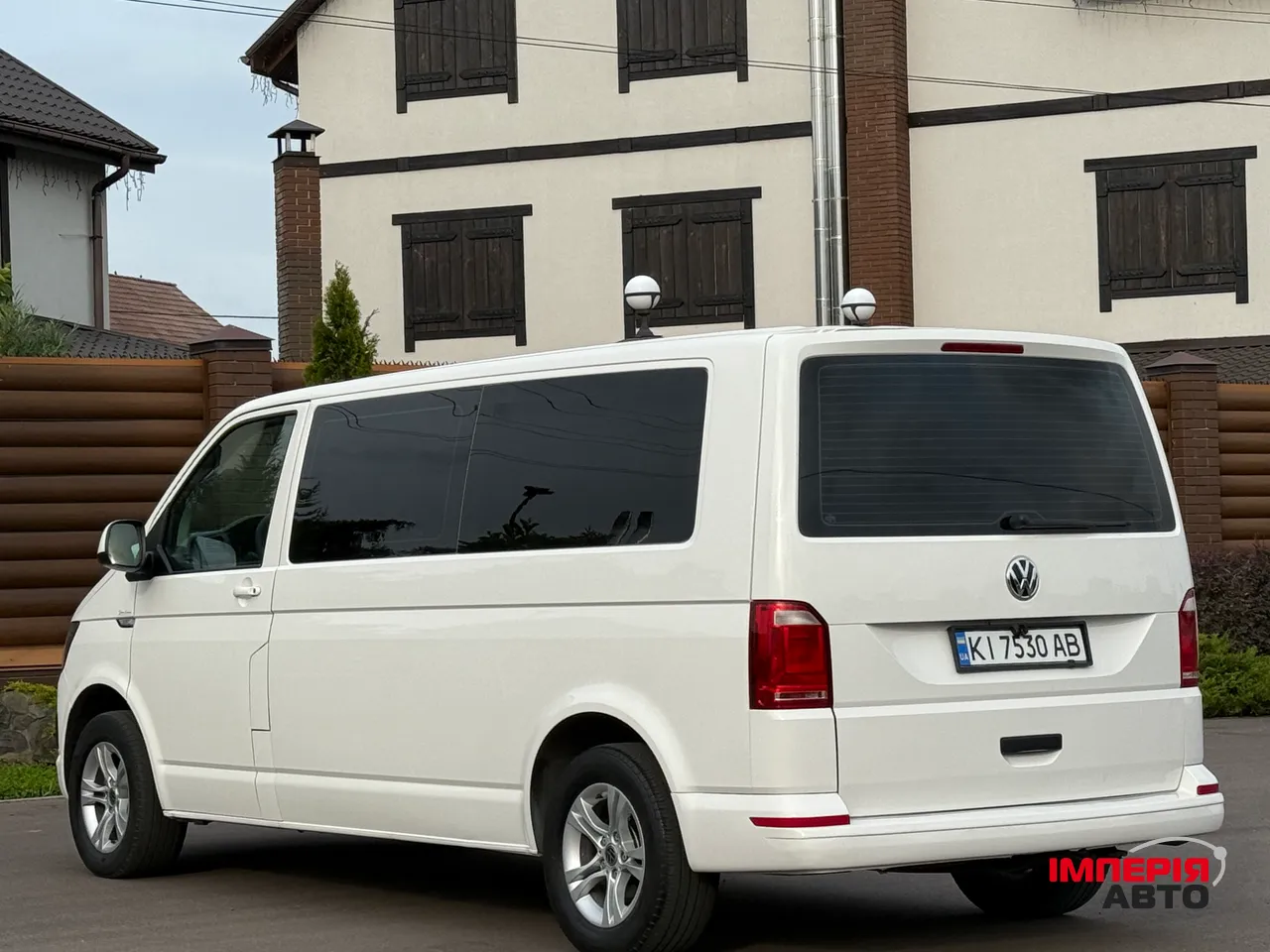 Volkswagen Transporter - фото 16