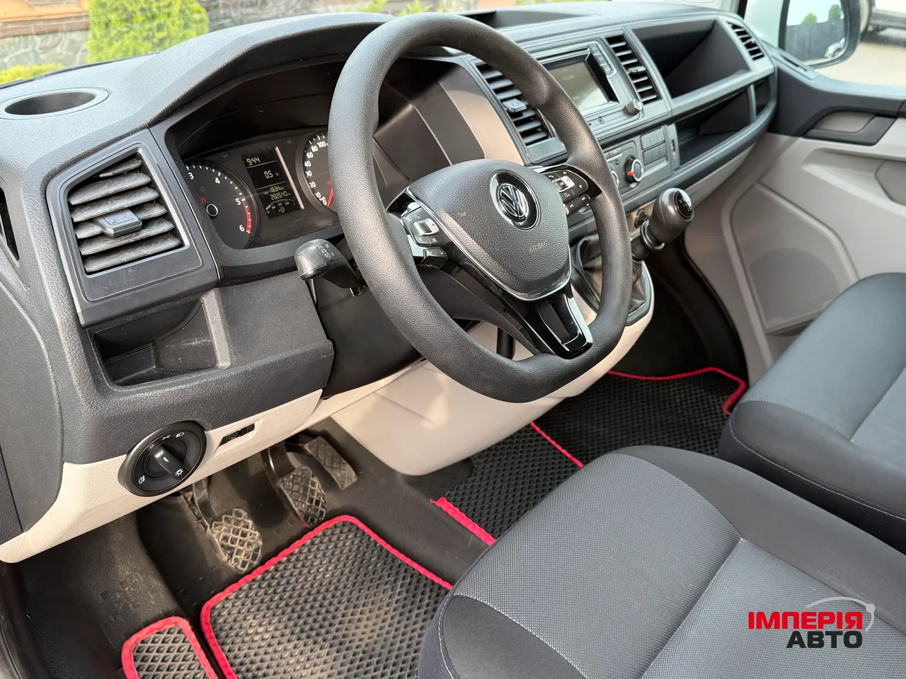 Volkswagen Transporter - фото 38