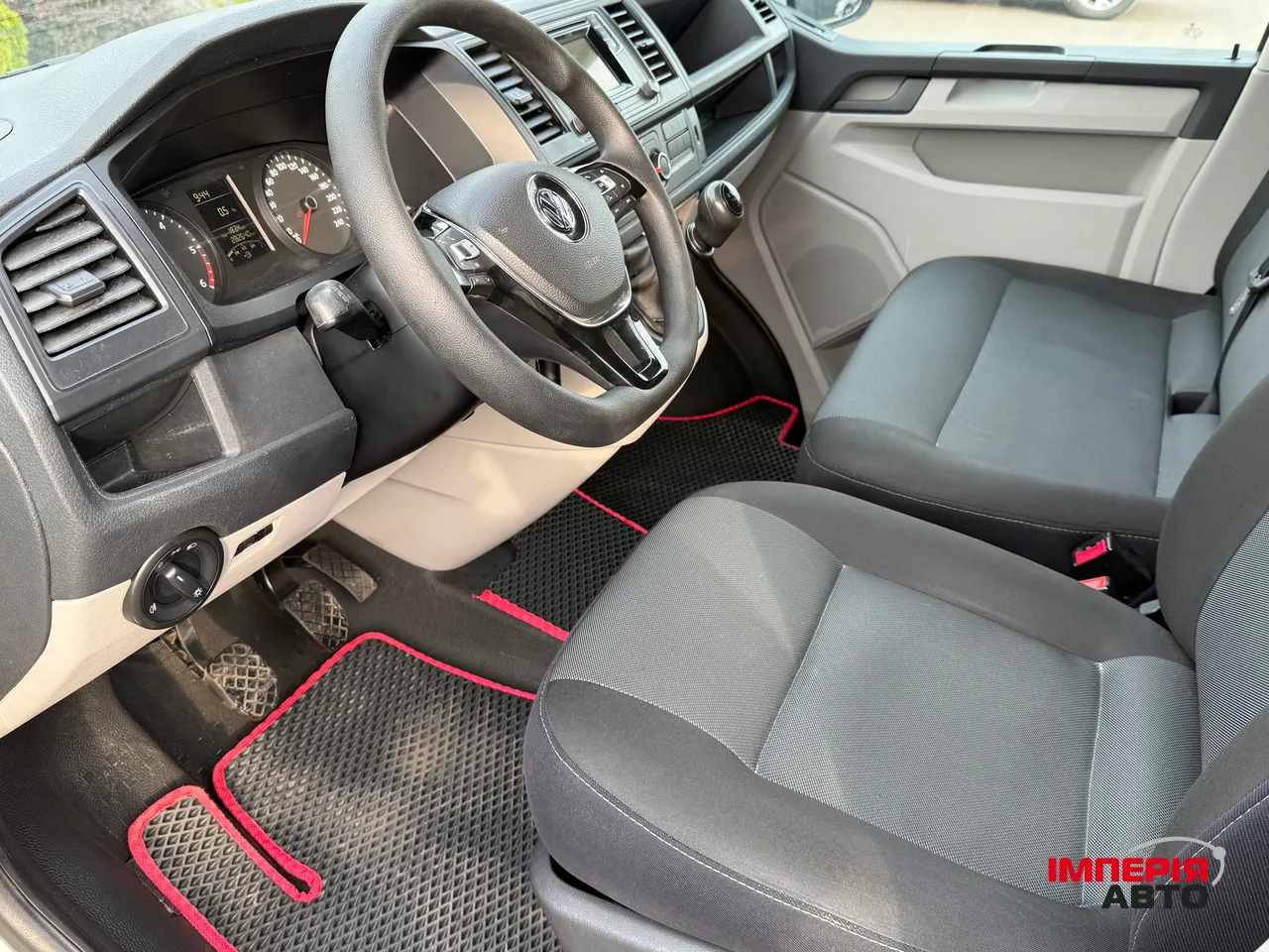 Volkswagen Transporter - фото 33