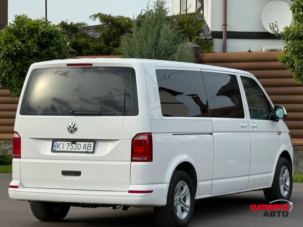 Volkswagen Transporter - фото 25