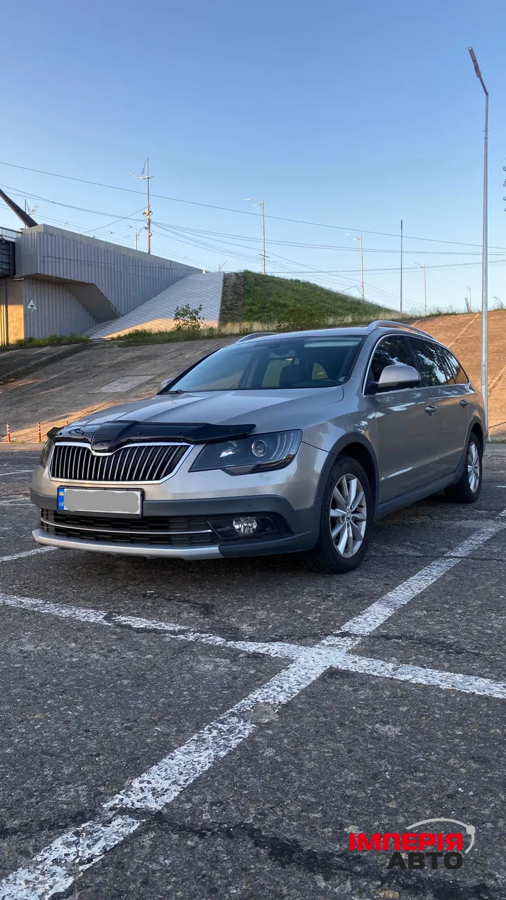 Skoda Superb - фото 1
