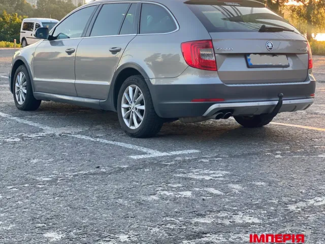Skoda Superb - фото 3