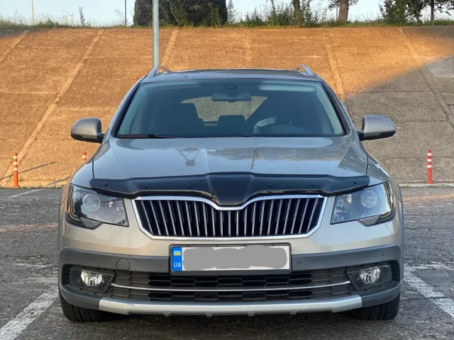 Skoda Superb - фото 4