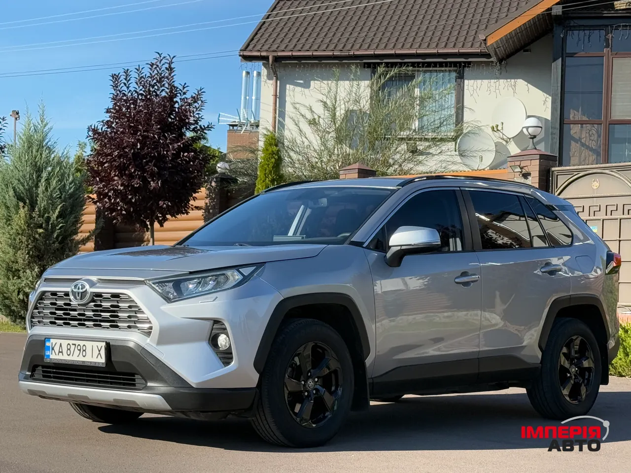 Toyota RAV4 - фото 17
