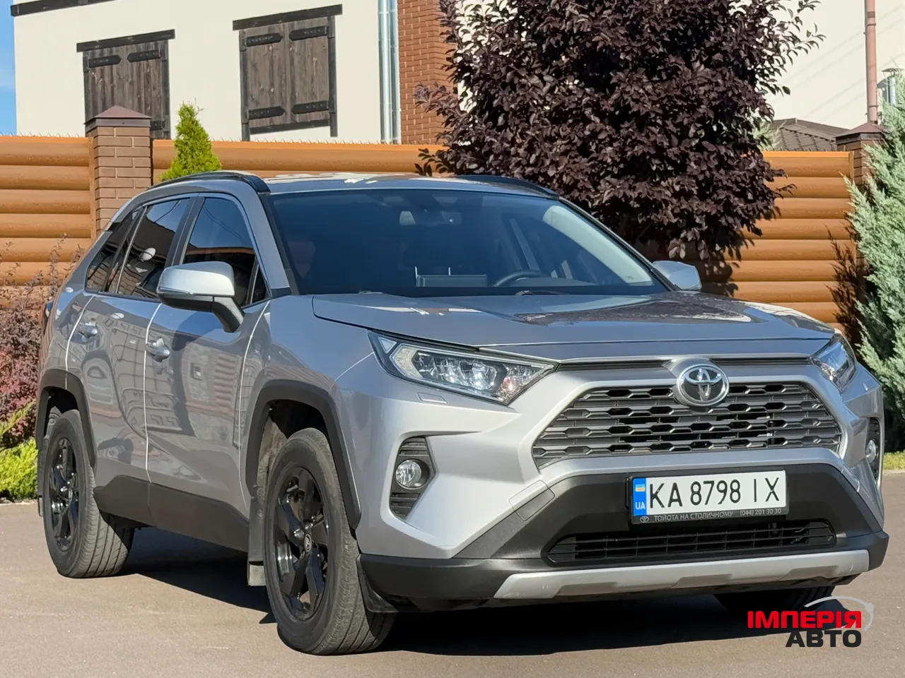 Toyota RAV4 - фото 16