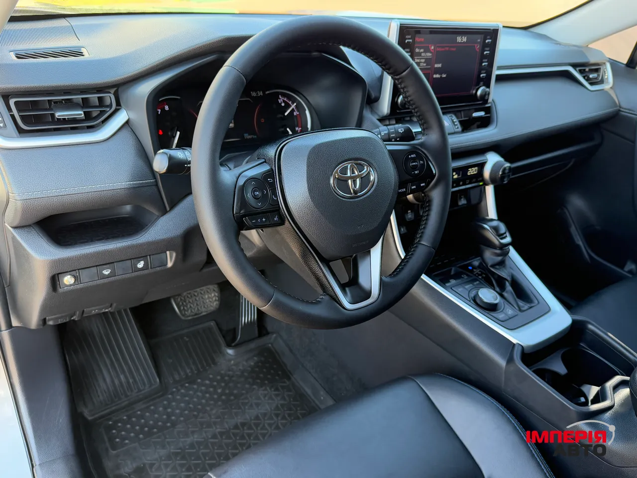 Toyota RAV4 - фото 58