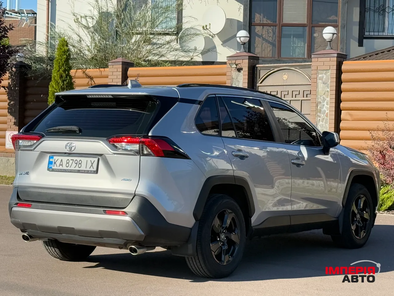 Toyota RAV4 - фото 46
