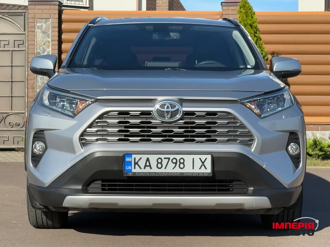 Toyota RAV4 - фото 12