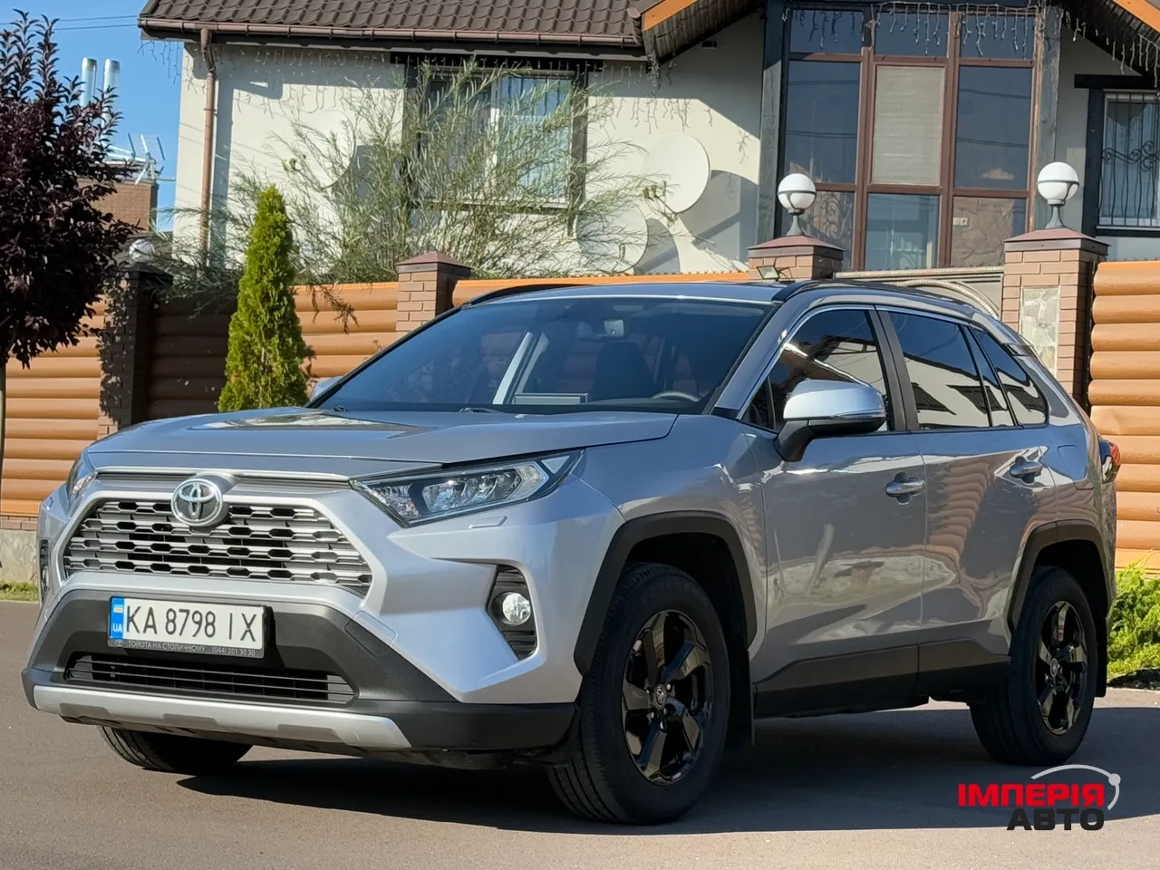 Toyota RAV4 - фото 11