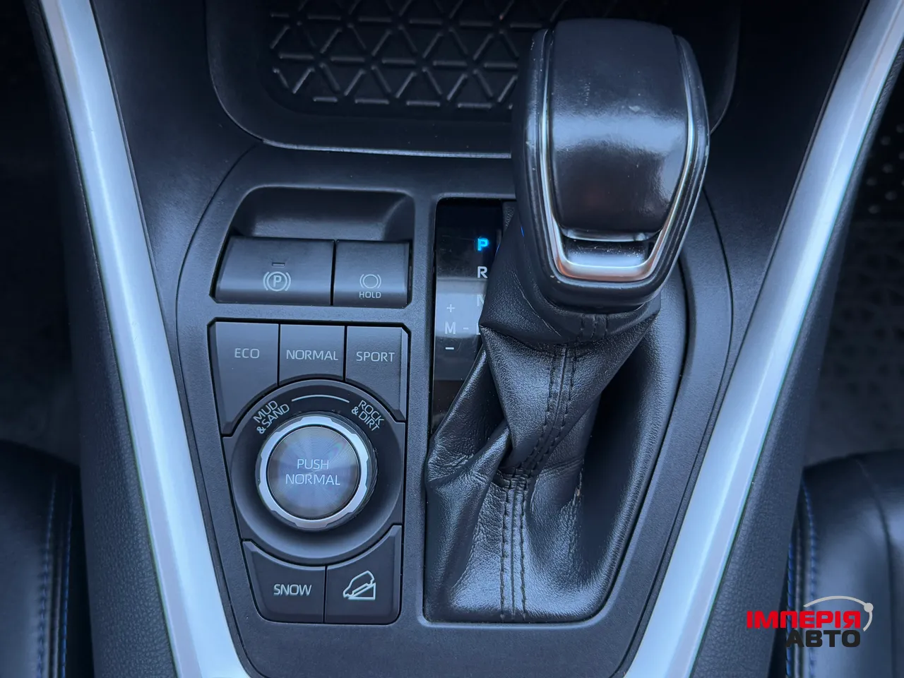 Toyota RAV4 - фото 85