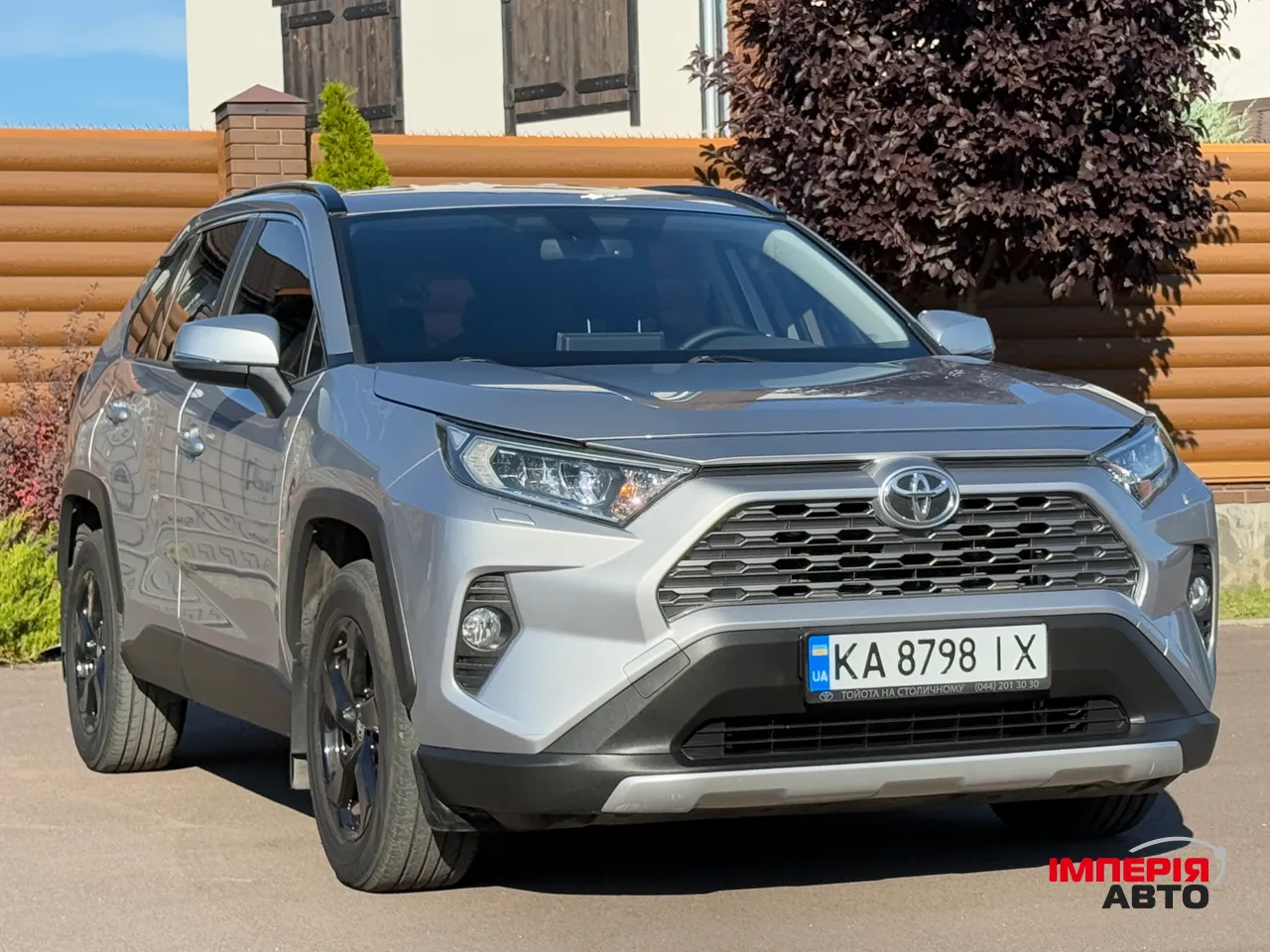 Toyota RAV4 - фото 13