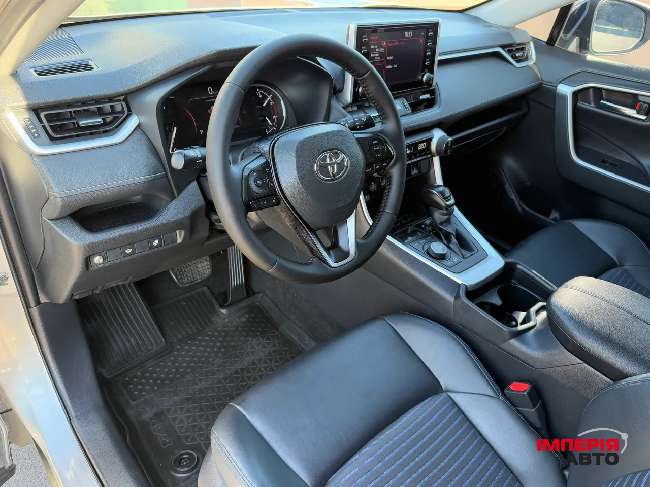 Toyota RAV4 - фото 56