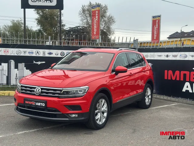 Volkswagen Tiguan - фото 1