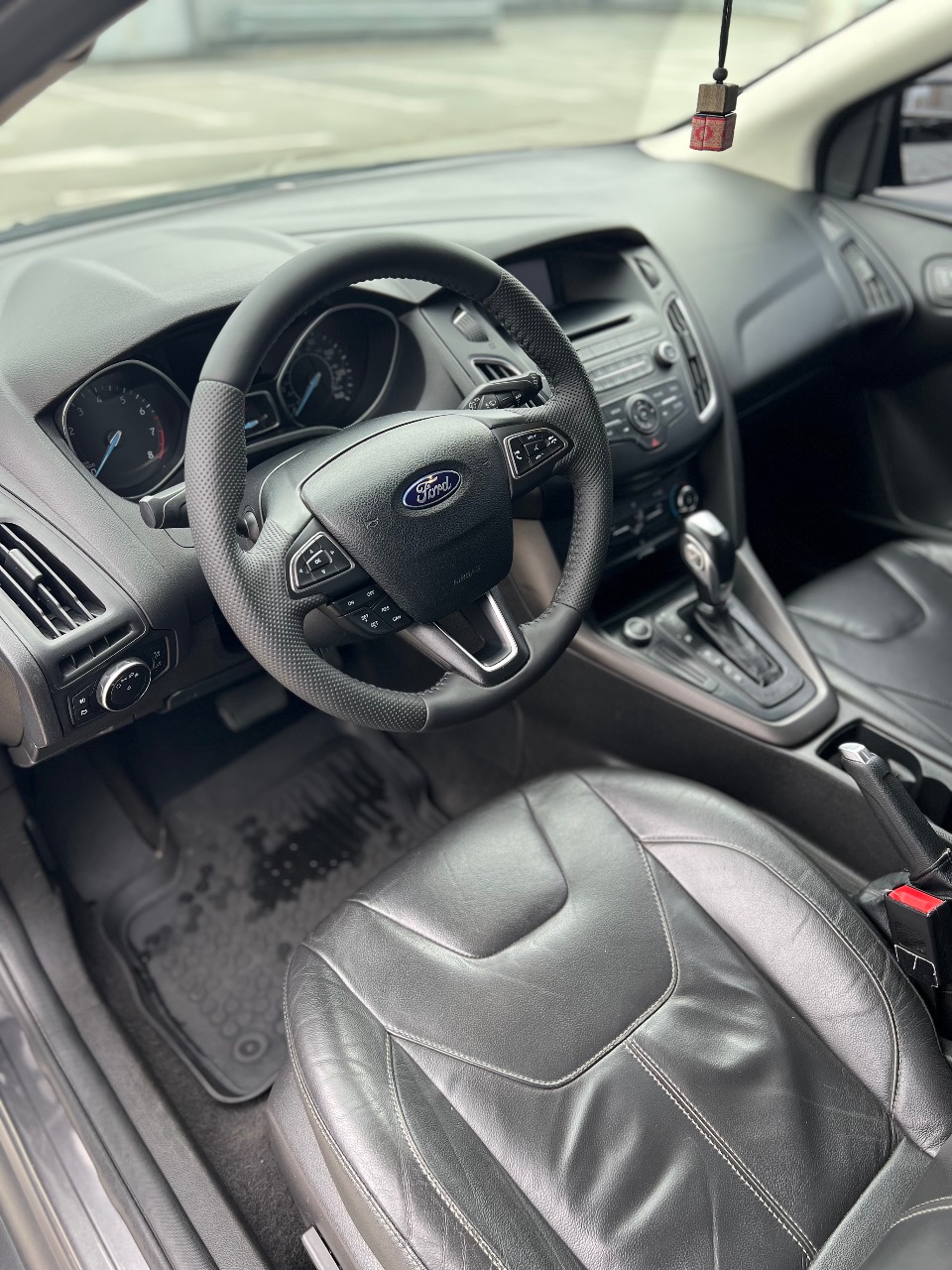 Ford Focus - фото 13