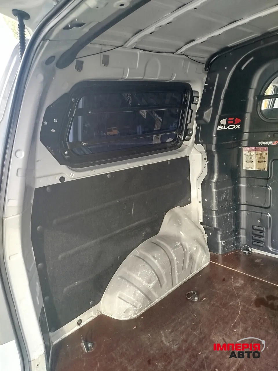 Hyundai H-1 - фото 19