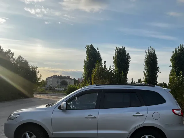 Hyundai Santa Fe - фото 2