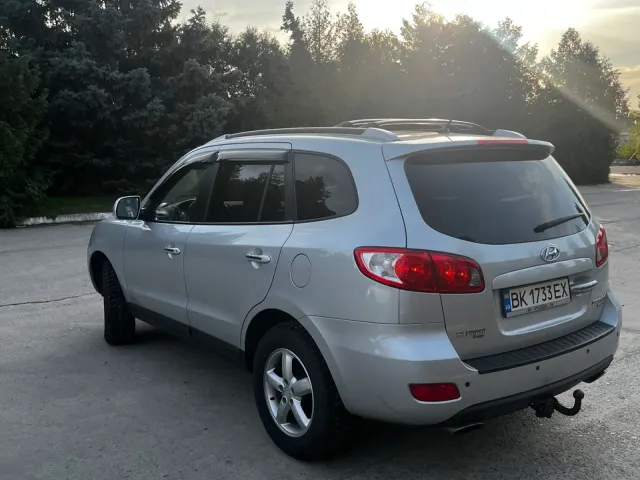 Hyundai Santa Fe - фото 4