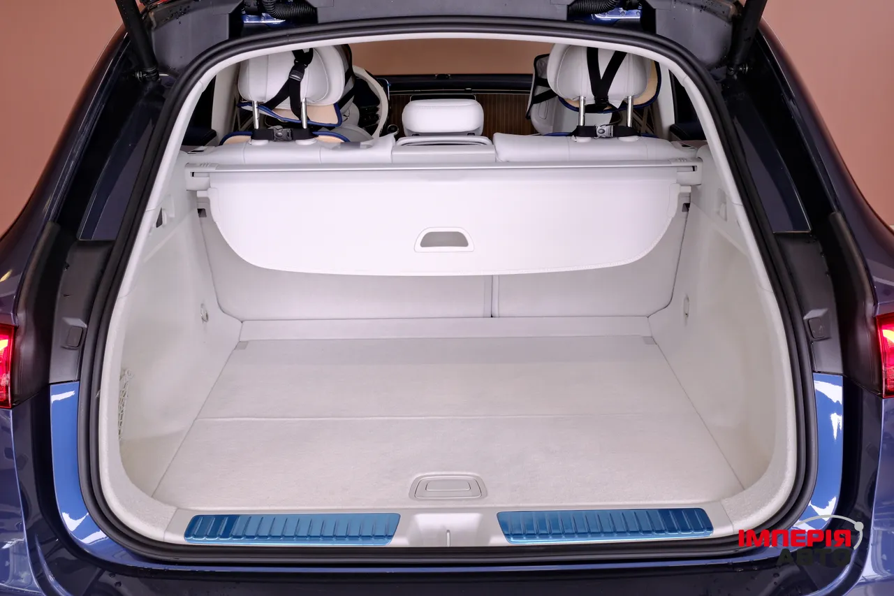 Mercedes-Benz EQE SUV - фото 9