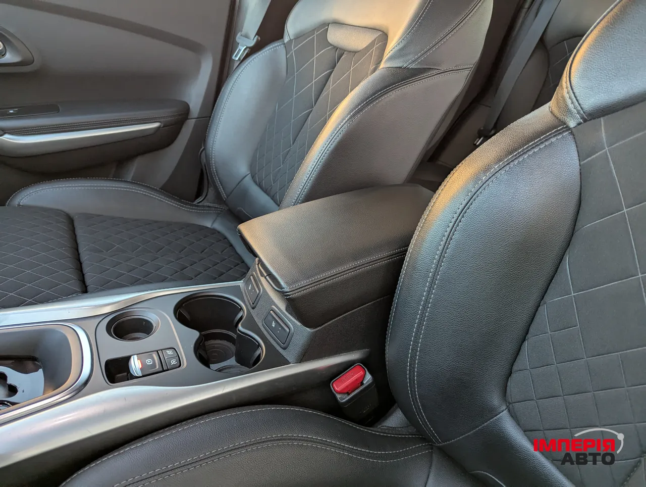 Renault Kadjar - фото 13