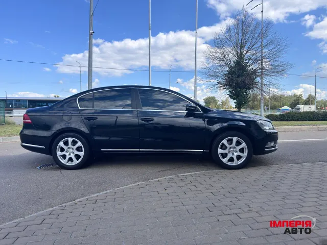 Volkswagen Passat - фото 3