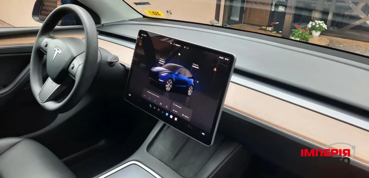 Tesla Model Y - фото 12