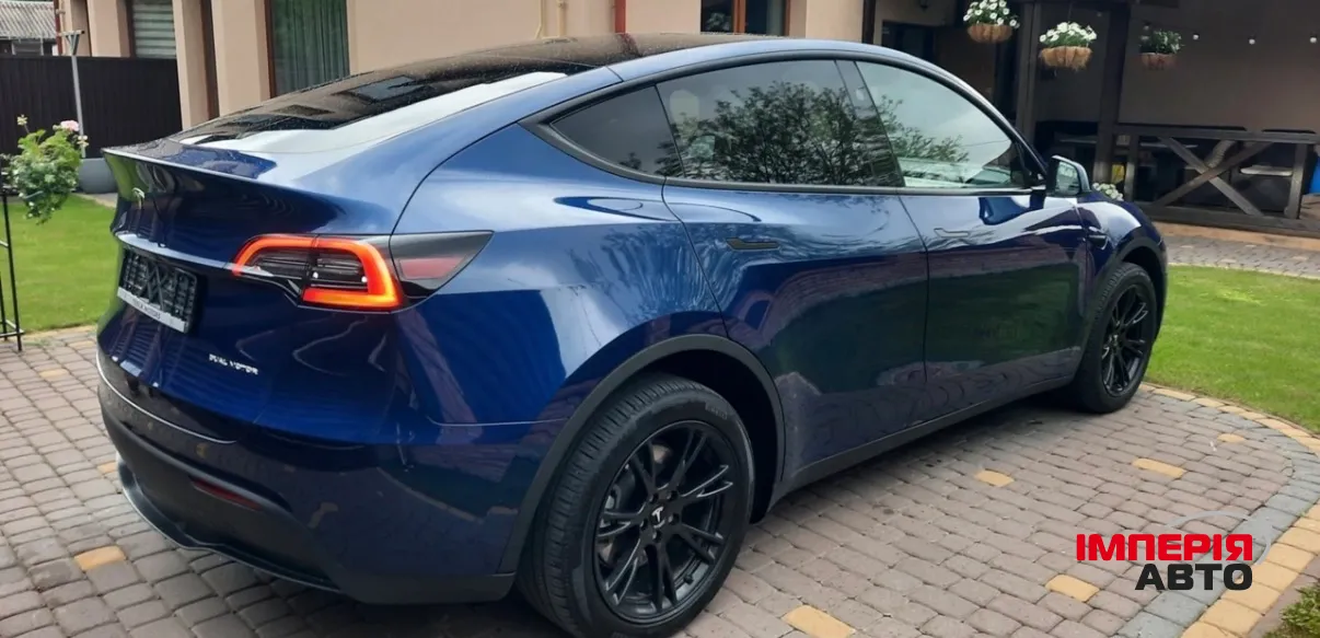 Tesla Model Y - фото 2