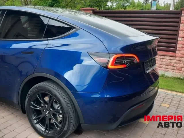 Tesla Model Y - фото 5