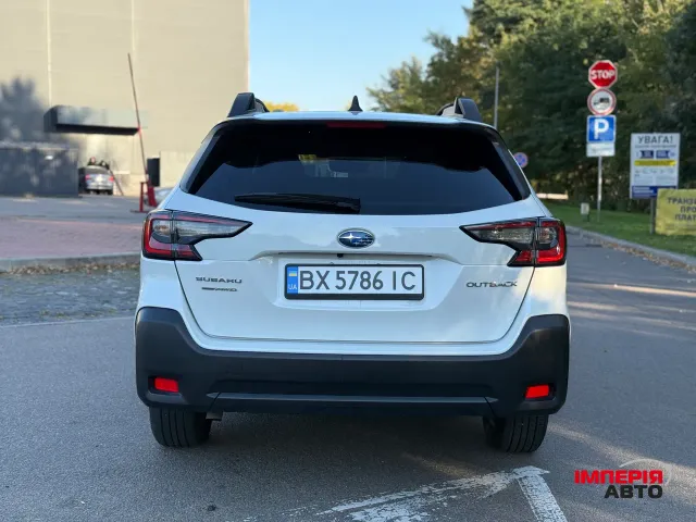 Subaru Outback - фото 2