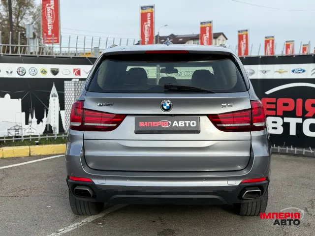 BMW X5 - фото 5