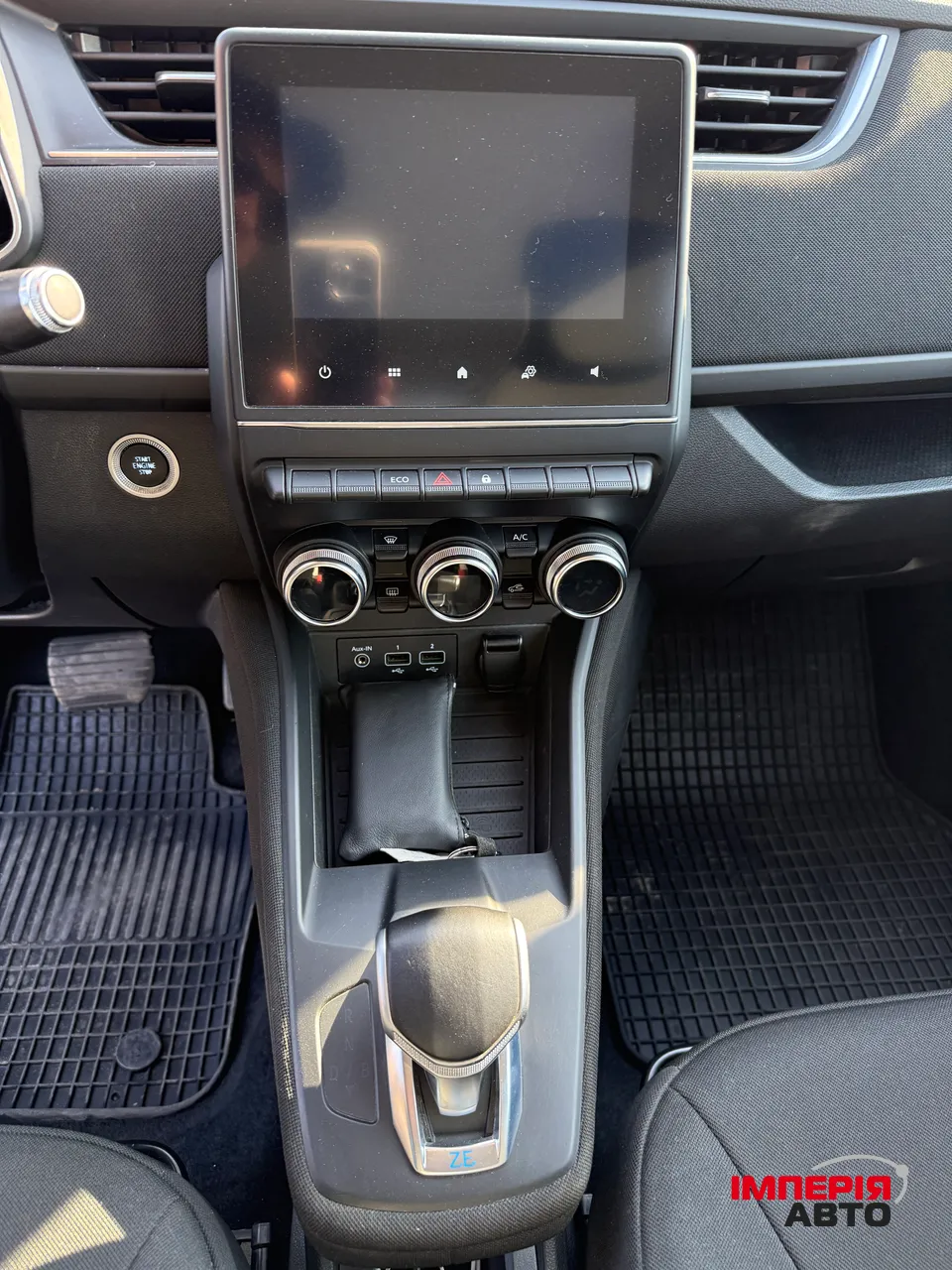 Renault ZOE - фото 29