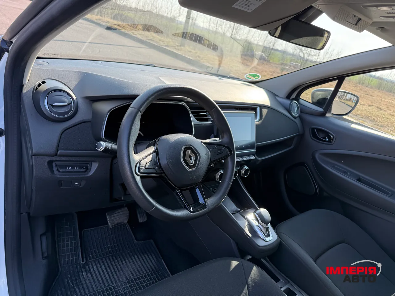 Renault ZOE - фото 23