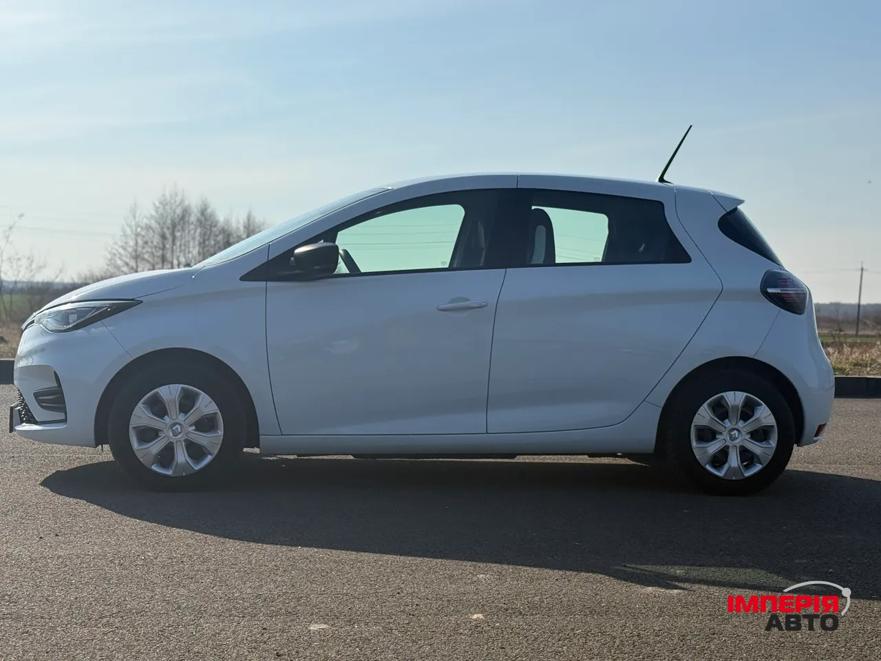 Renault ZOE - фото 3