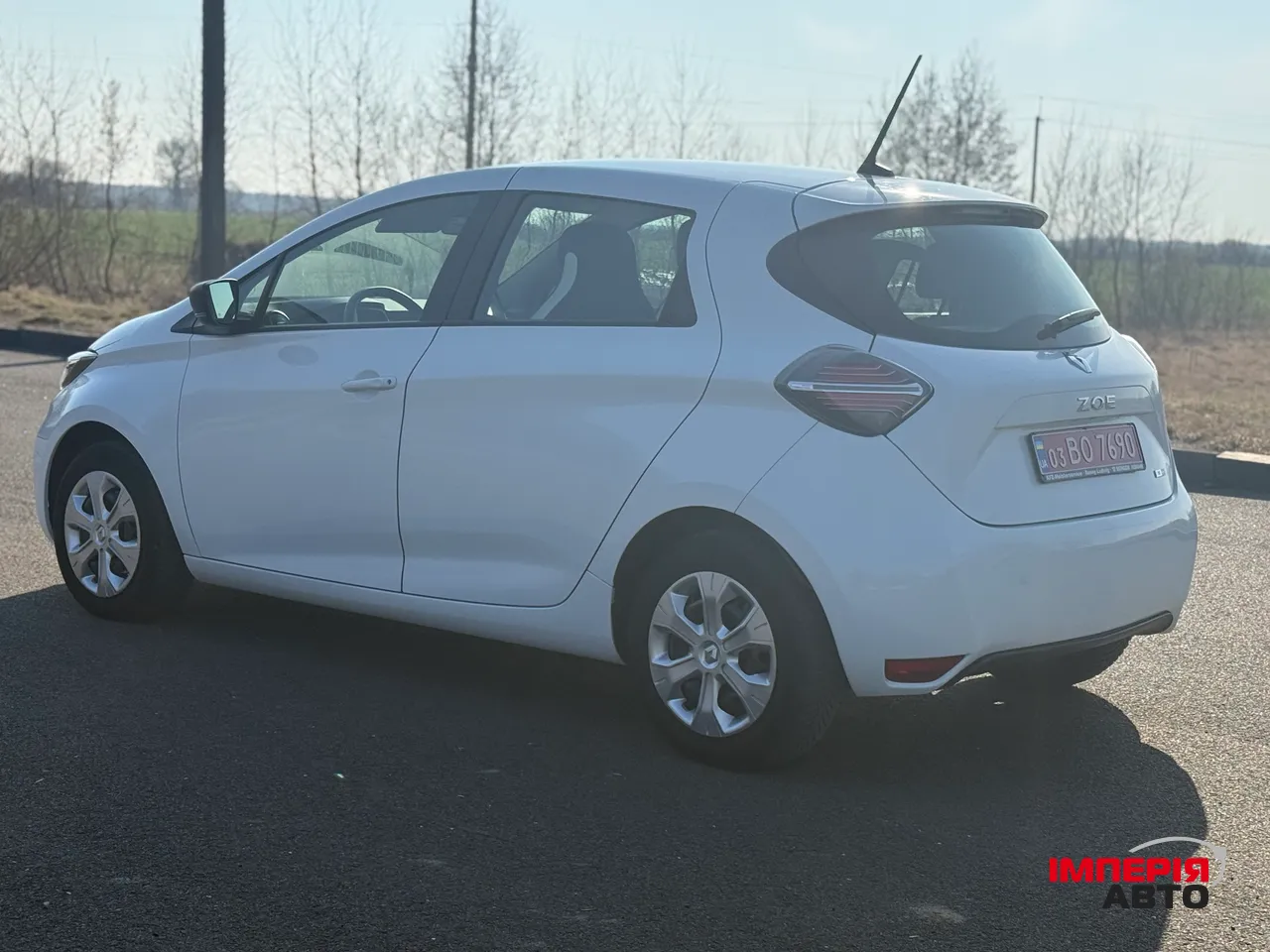 Renault ZOE - фото 10