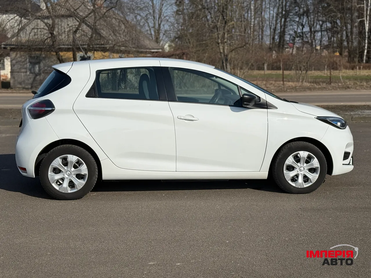 Renault ZOE - фото 8