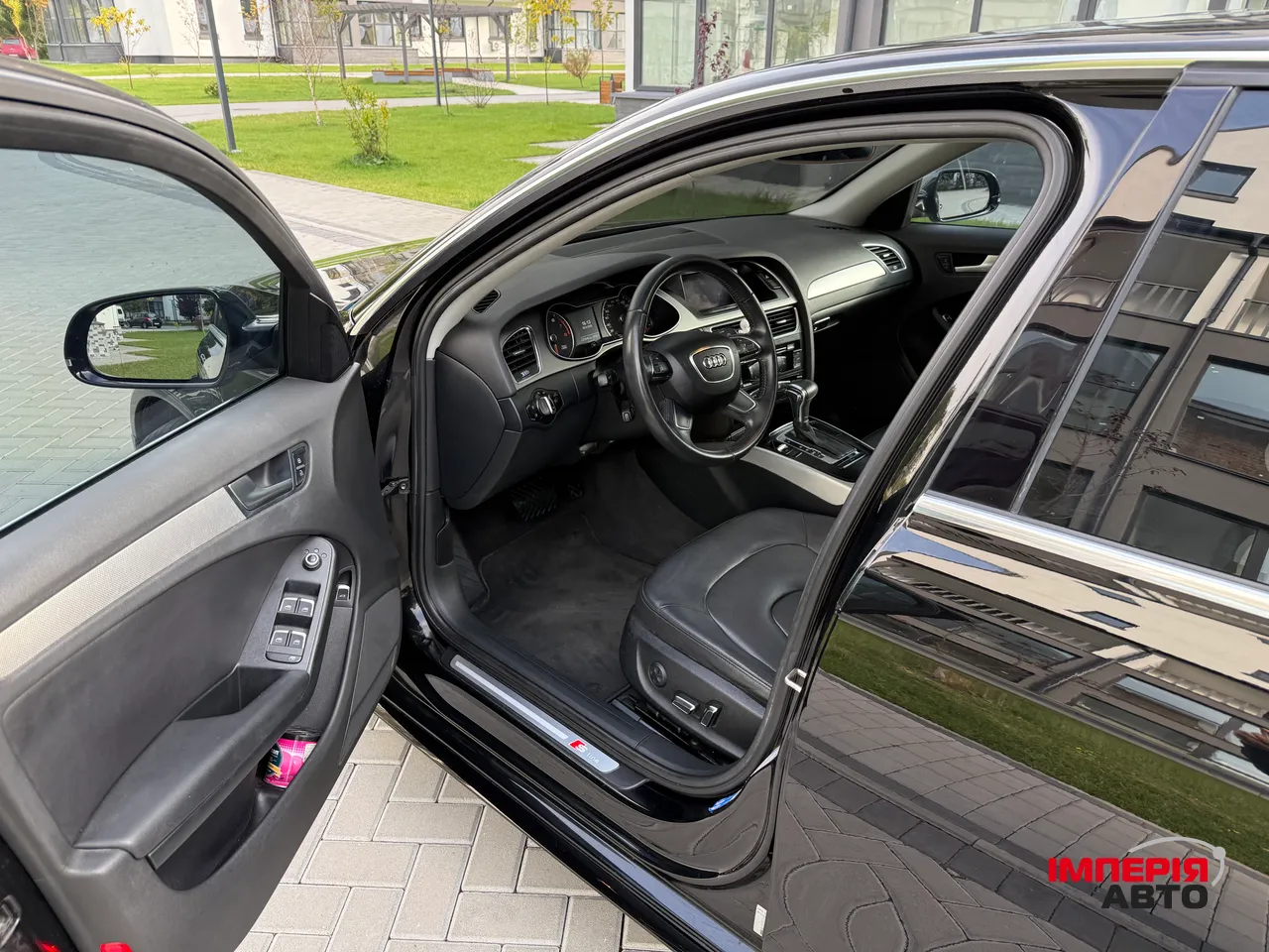 Audi A4 - фото 22