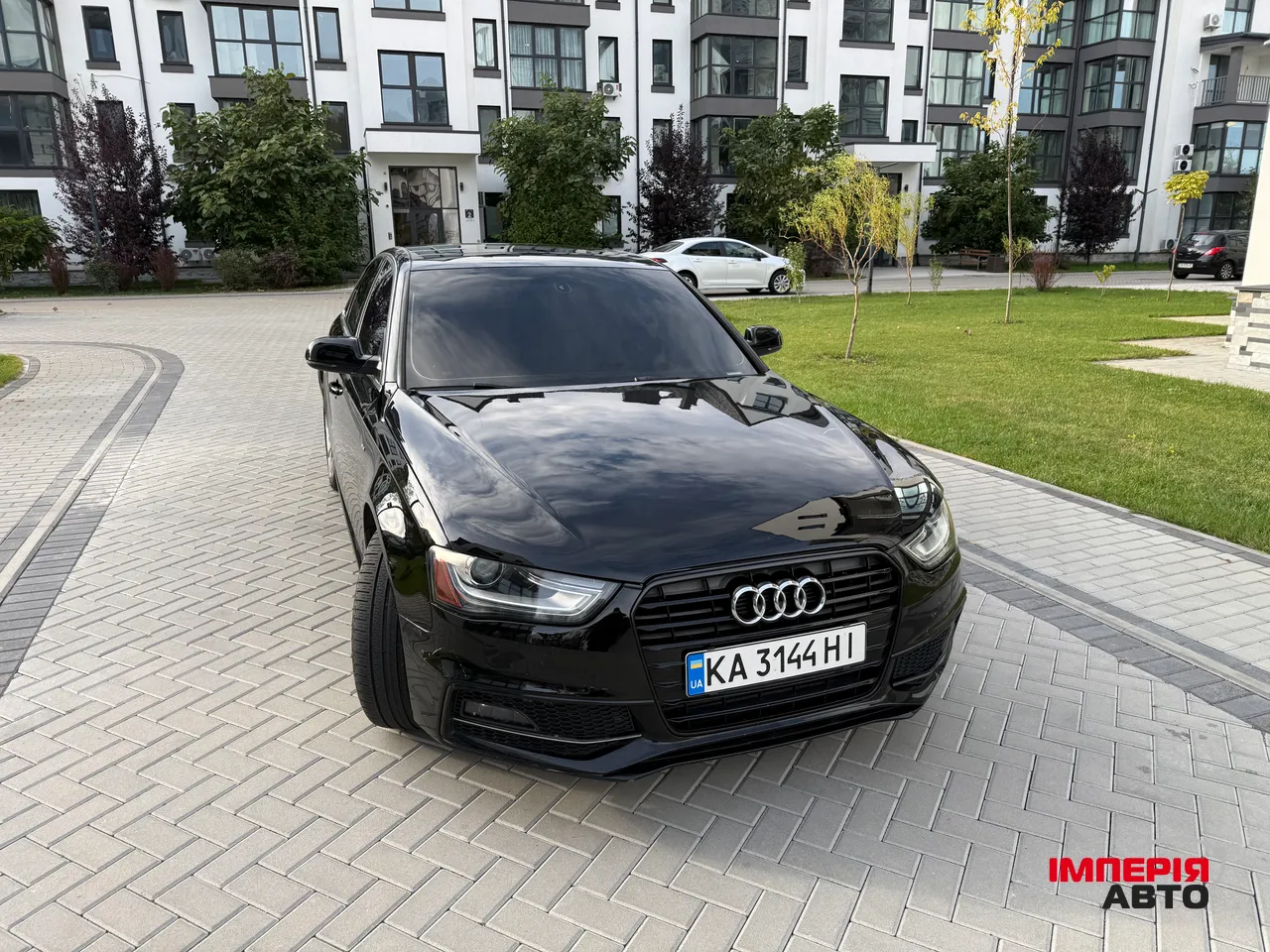 Audi A4 - фото 3