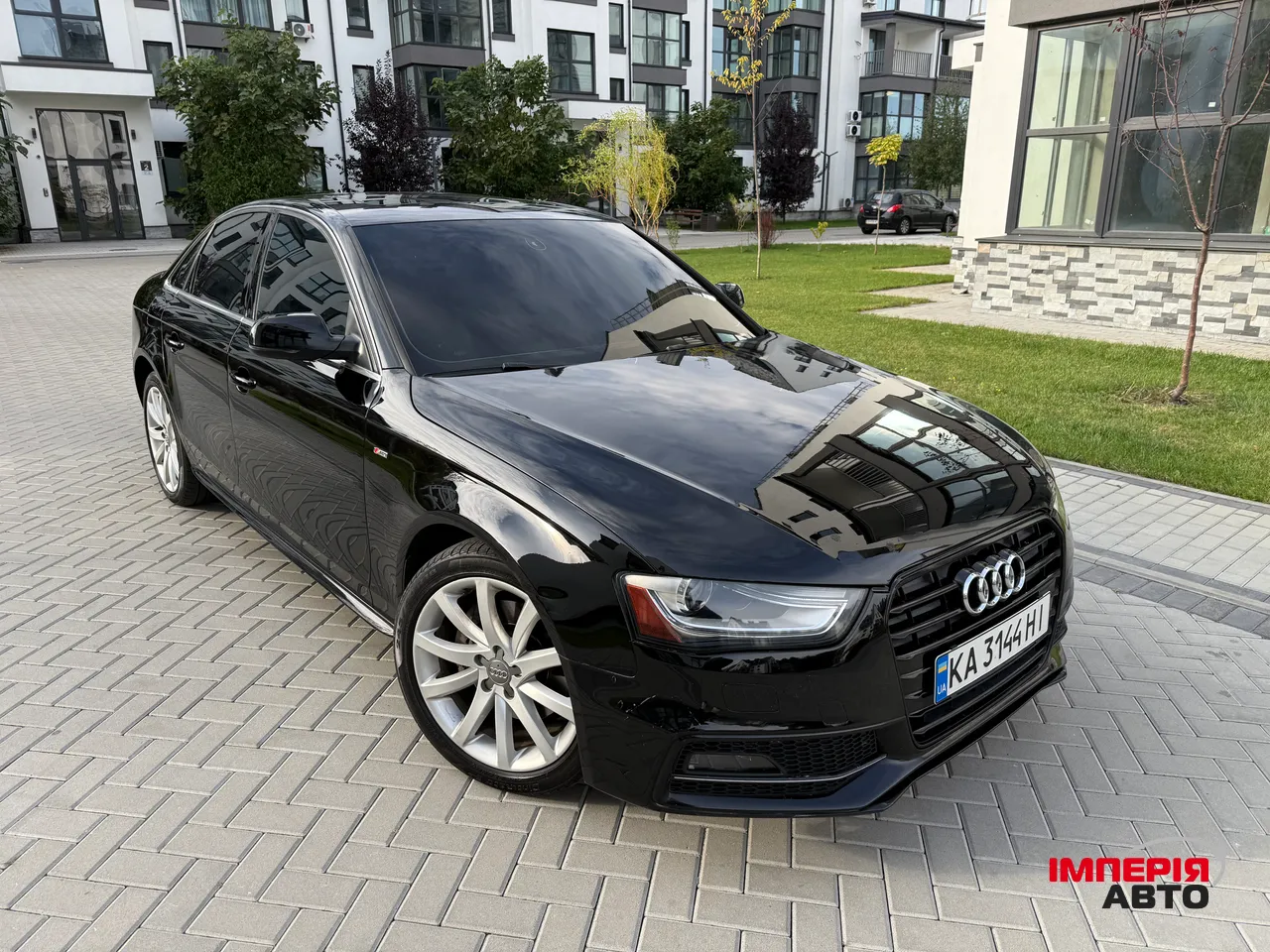 Audi A4 - фото 4