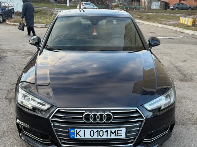 Audi A4 - фото 5