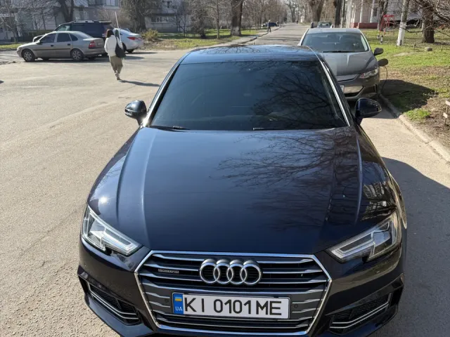 Audi A4 - фото 4