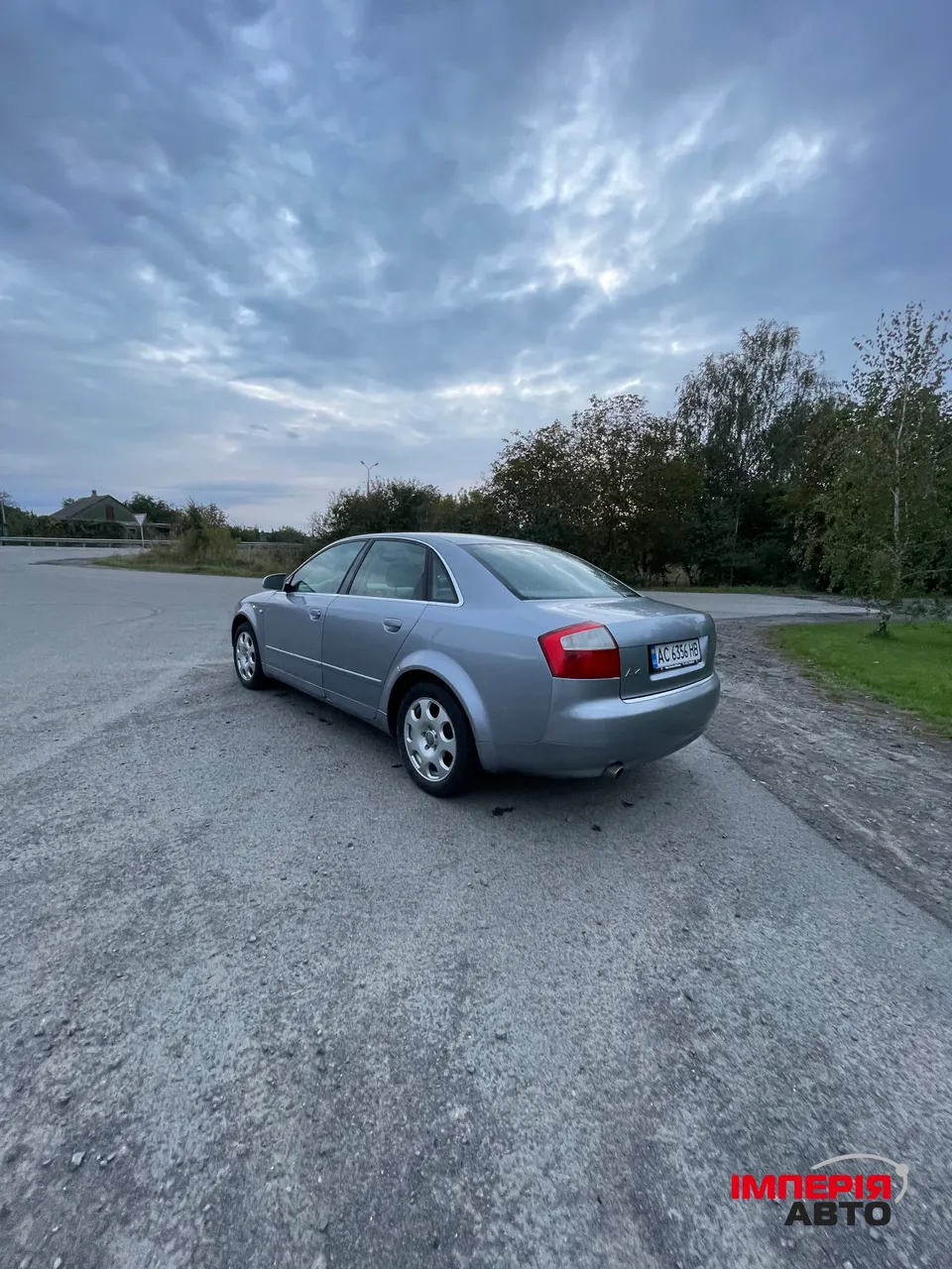 Audi A4 - фото 10