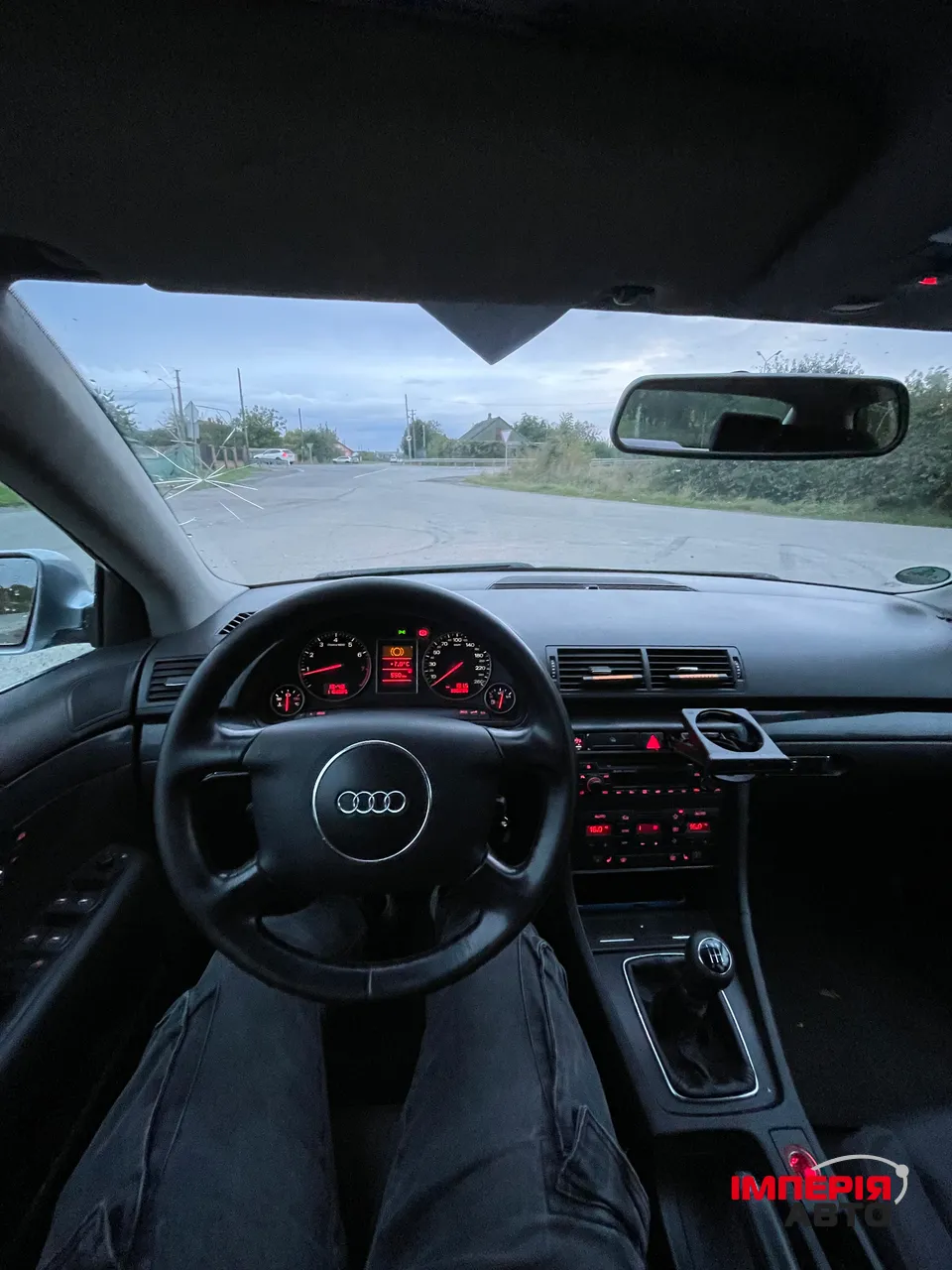 Audi A4 - фото 19