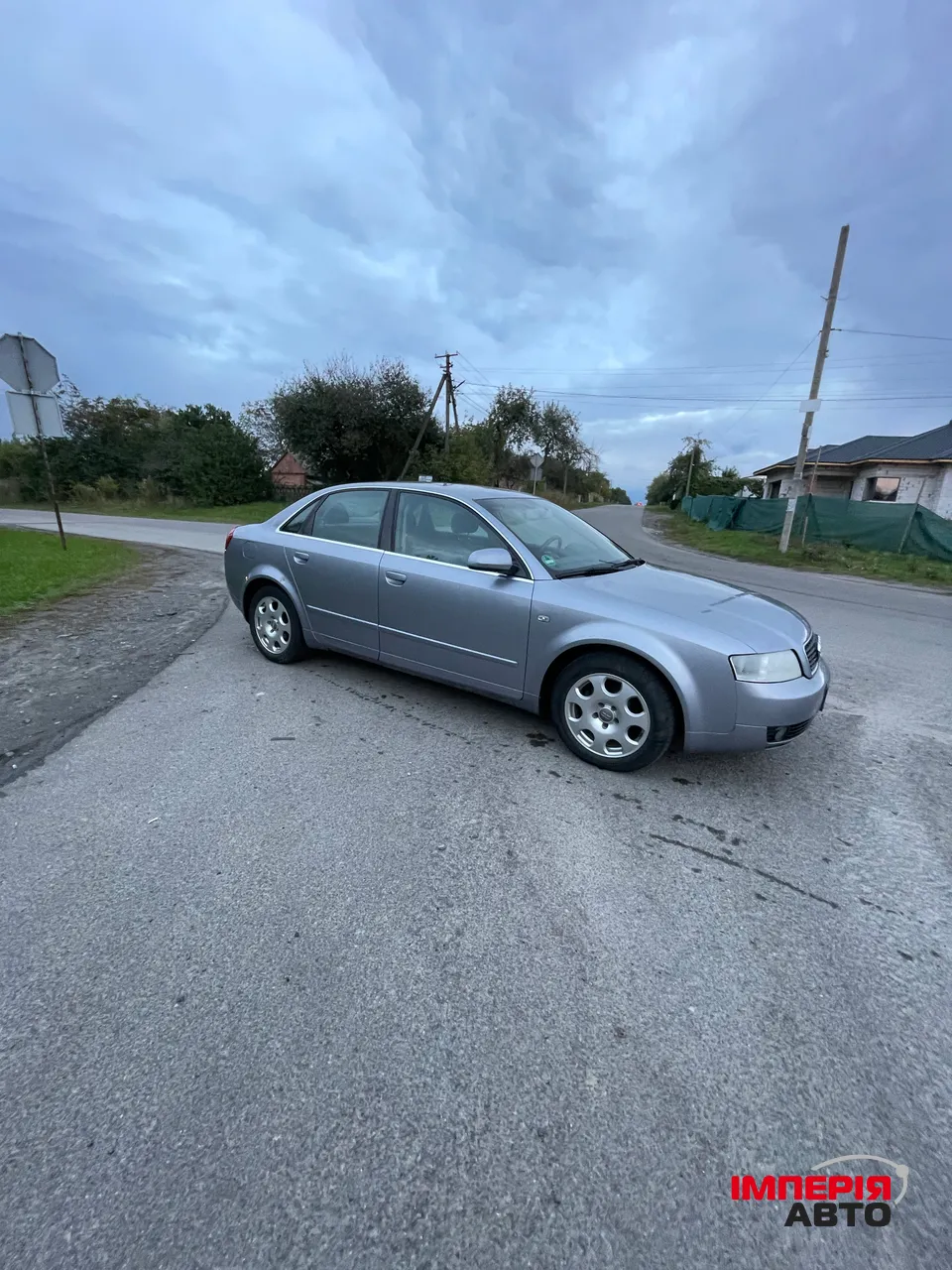 Audi A4 - фото 5