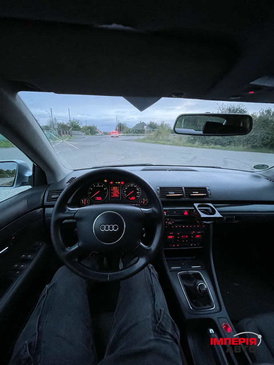 Audi A4 - фото 17